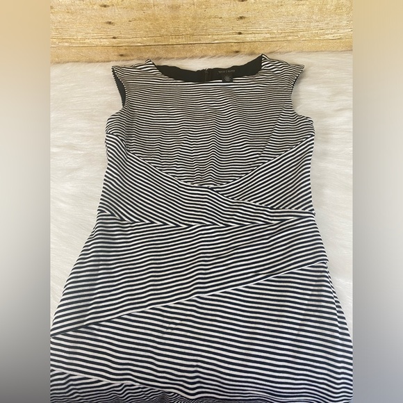 White House Black Market sz 4 Sleeveless Pencil Sheath Dress NO BELT - Picture 6 of 11